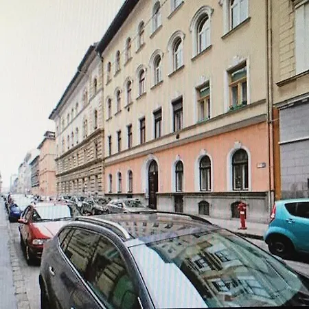 Champion Apartment *